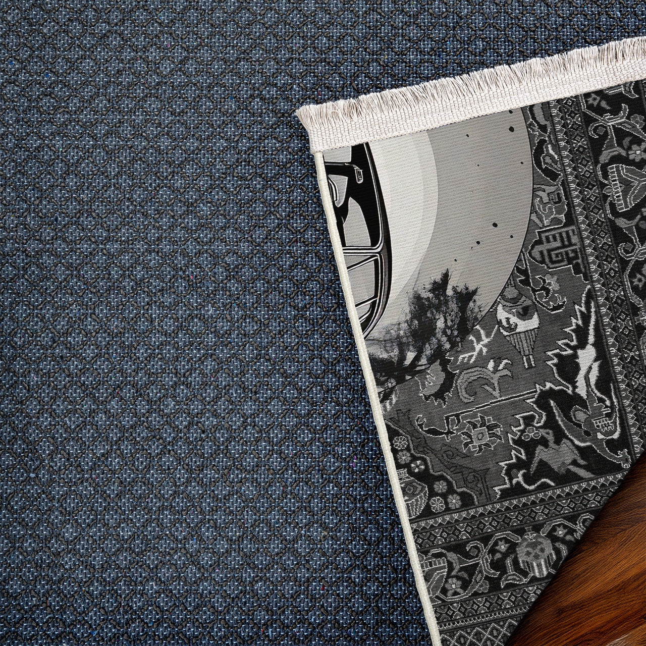 Siyah Retro Klasik Araba Desenli Halı