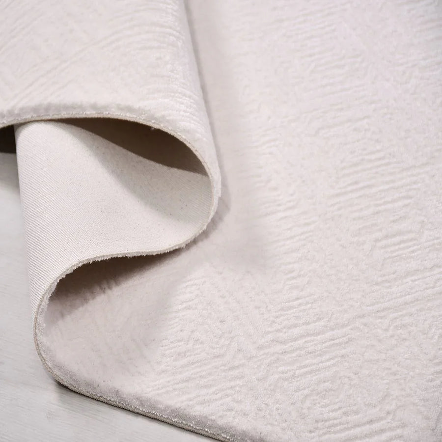Weißer Teppich mit geometrischem Reliefmuster in Creme – andere Ansicht