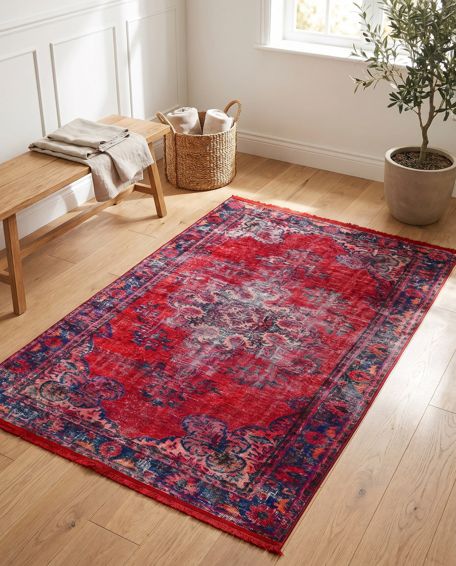 Outlet Dijital Baskı Halı Kırmızı Klasik Madalyon Desenli 80x150 cm - oda içinde görünüm (AI destekli görsel, gerçek ürün deseni) [mockup:15410606113082]