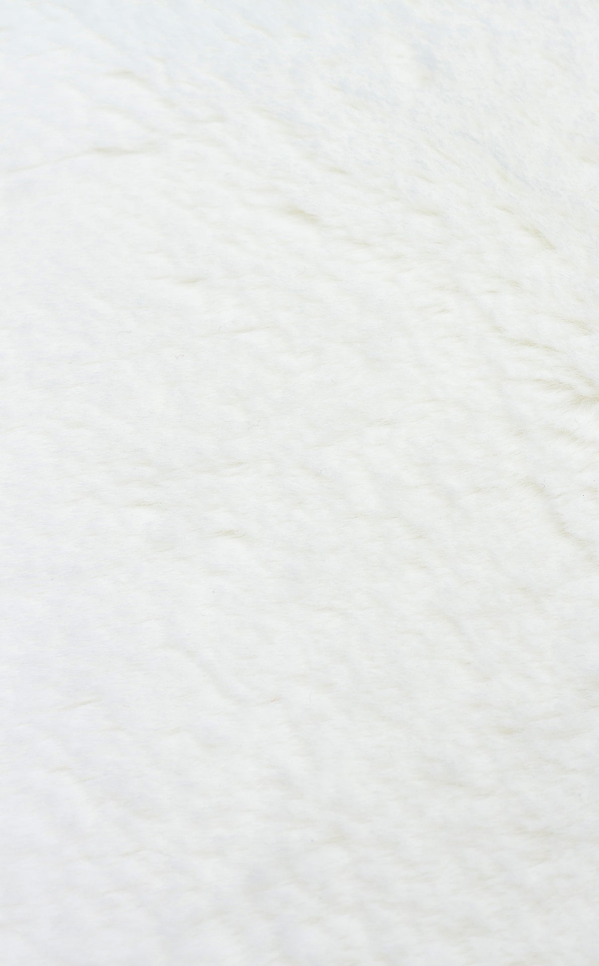 Lumeka Beyaz Düz Post Form Polyester Suni Kürk Halı – görsel 4