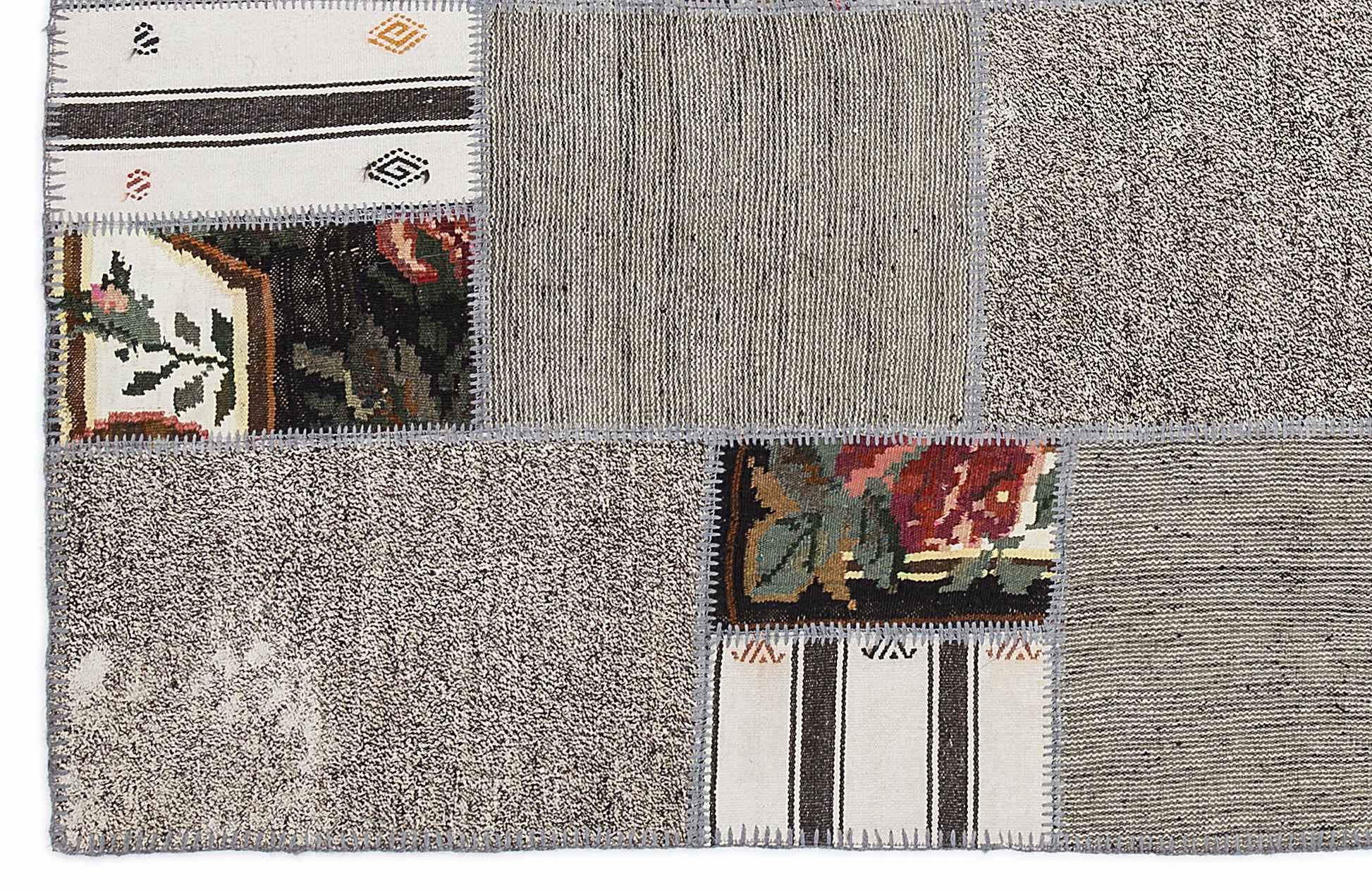 Teselya Beyaz Çiçekli Yün El Dokuma Halısı 160 x 230 Apex Unique