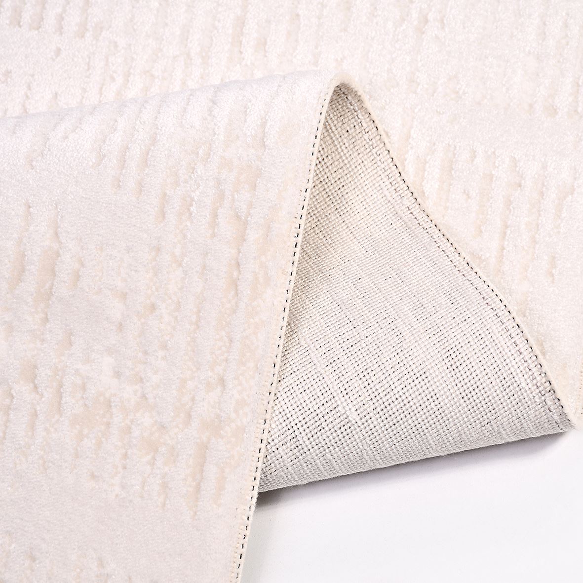 Harley Krem Çizgili Akrilik Makine Halısı Crea