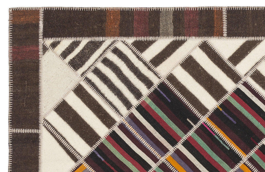 Geometrik Desenli Kahverengi El Dokuma Halı 170x240 cm 11529 – Koridor kullanımı