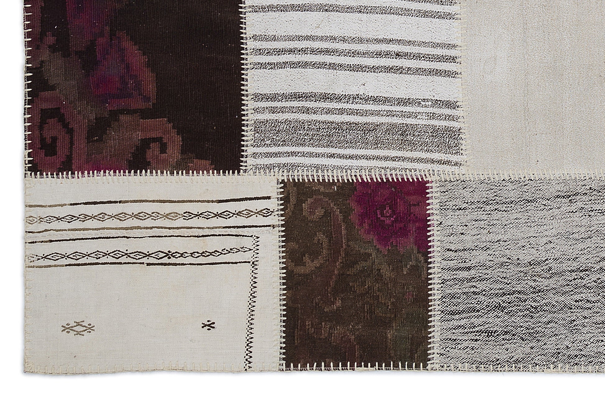 Teselya Beyaz Çiçekli Yün El Dokuma Halısı 160 x 230 Apex Unique