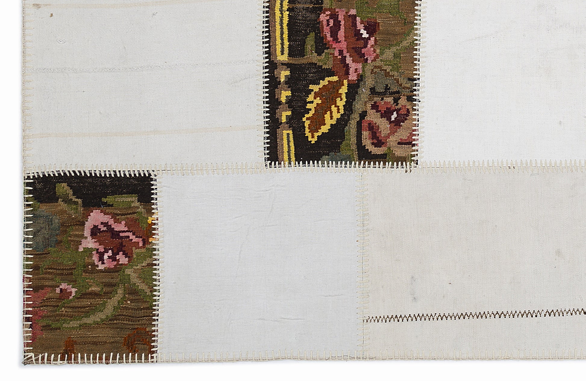 Teselya Beyaz Çiçekli Yün El Dokuma Halısı 160 x 230 Apex Unique