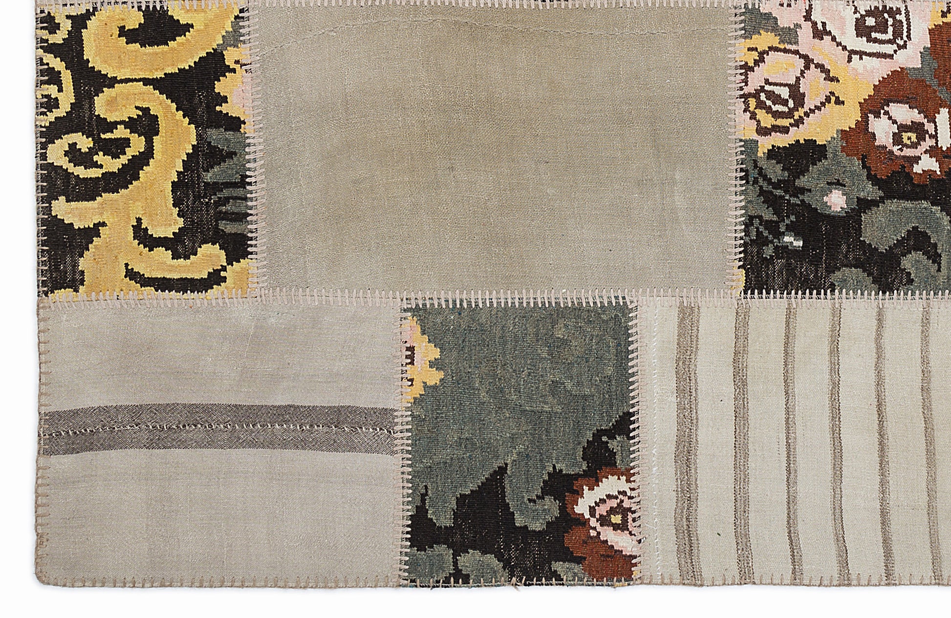 Teselya Bej Çiçekli Yün El Dokuma Halısı 160 x 230 Apex Unique