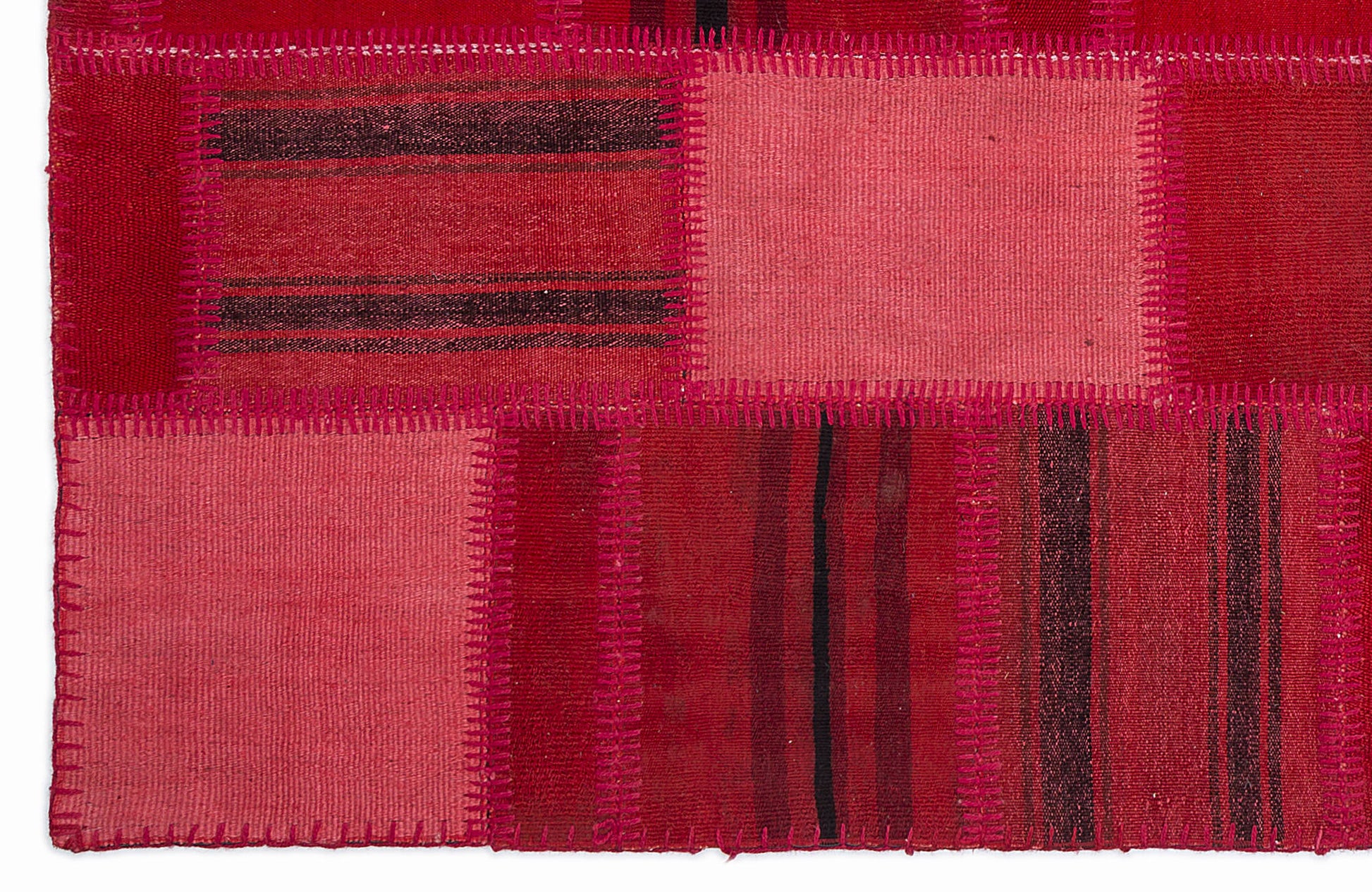 Teselya Kırmızı Patchwork Yün El Dokuma Halısı 160 x 230 Apex Unique