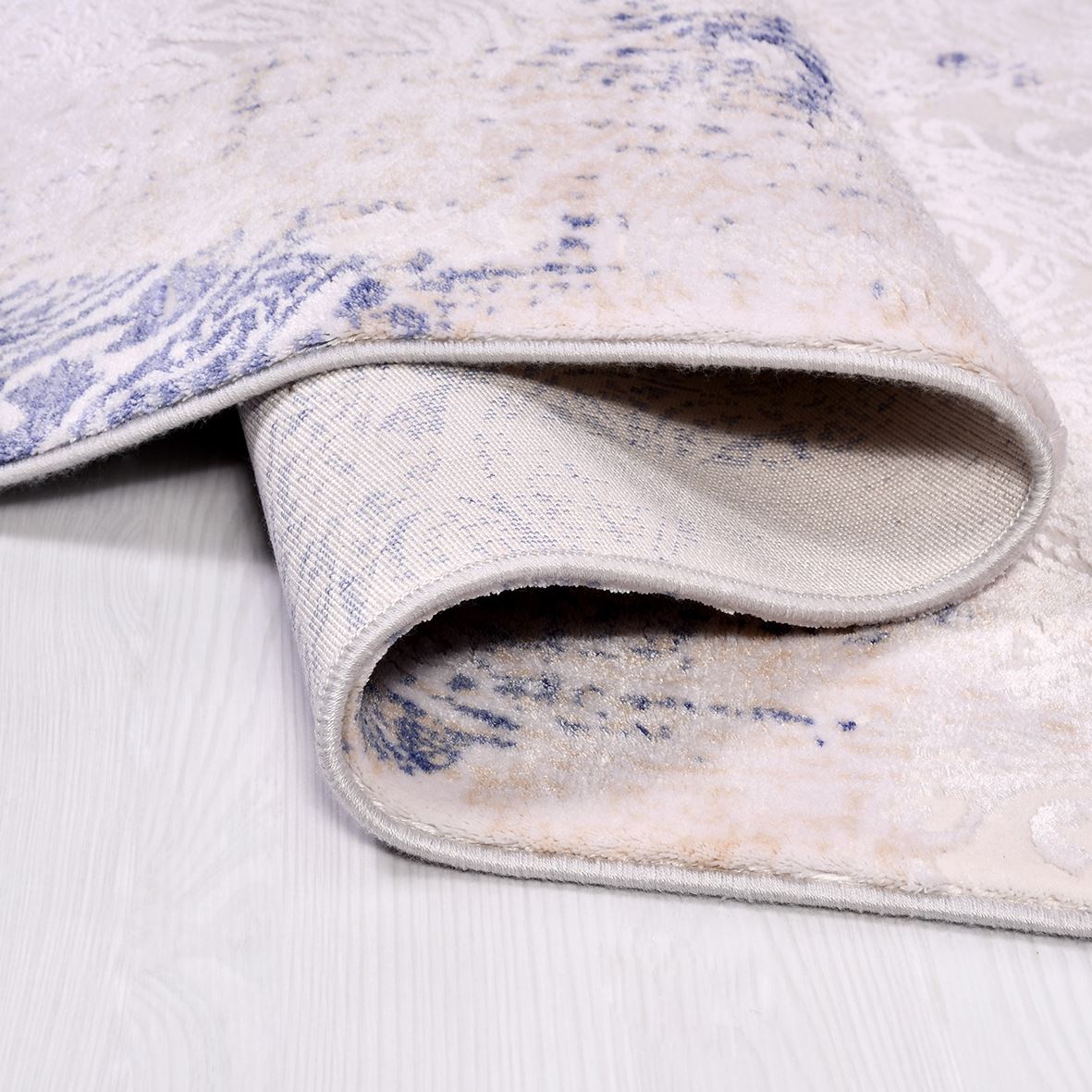 Royalty Krem Modern Bambu Akrilik Makine Halısı Crea