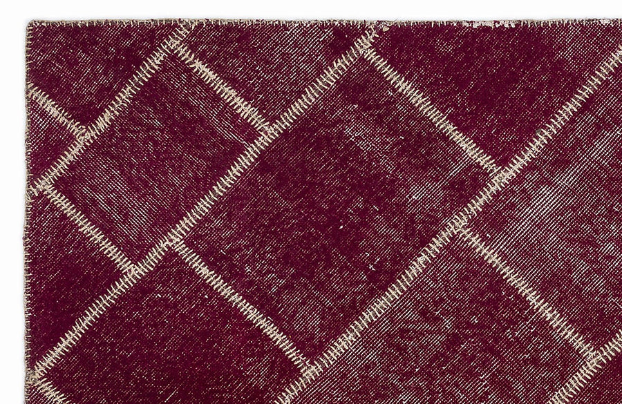 Burgundy & Cream Geometric Hand-Knotted Wool Rug 120x180 cm (3'11" x 5'11") – in the living room
