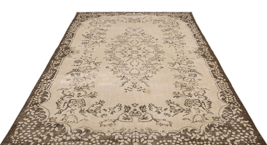 Bej Anadolu Eskitme Madalyonlu Yün Halı 190x302 - Özel Seri
