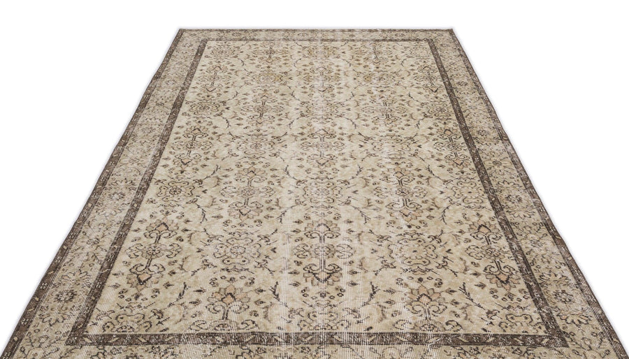Bej Anadolu Eskitme Çiçekli Yün Halı 174x278 - Özel Seri
