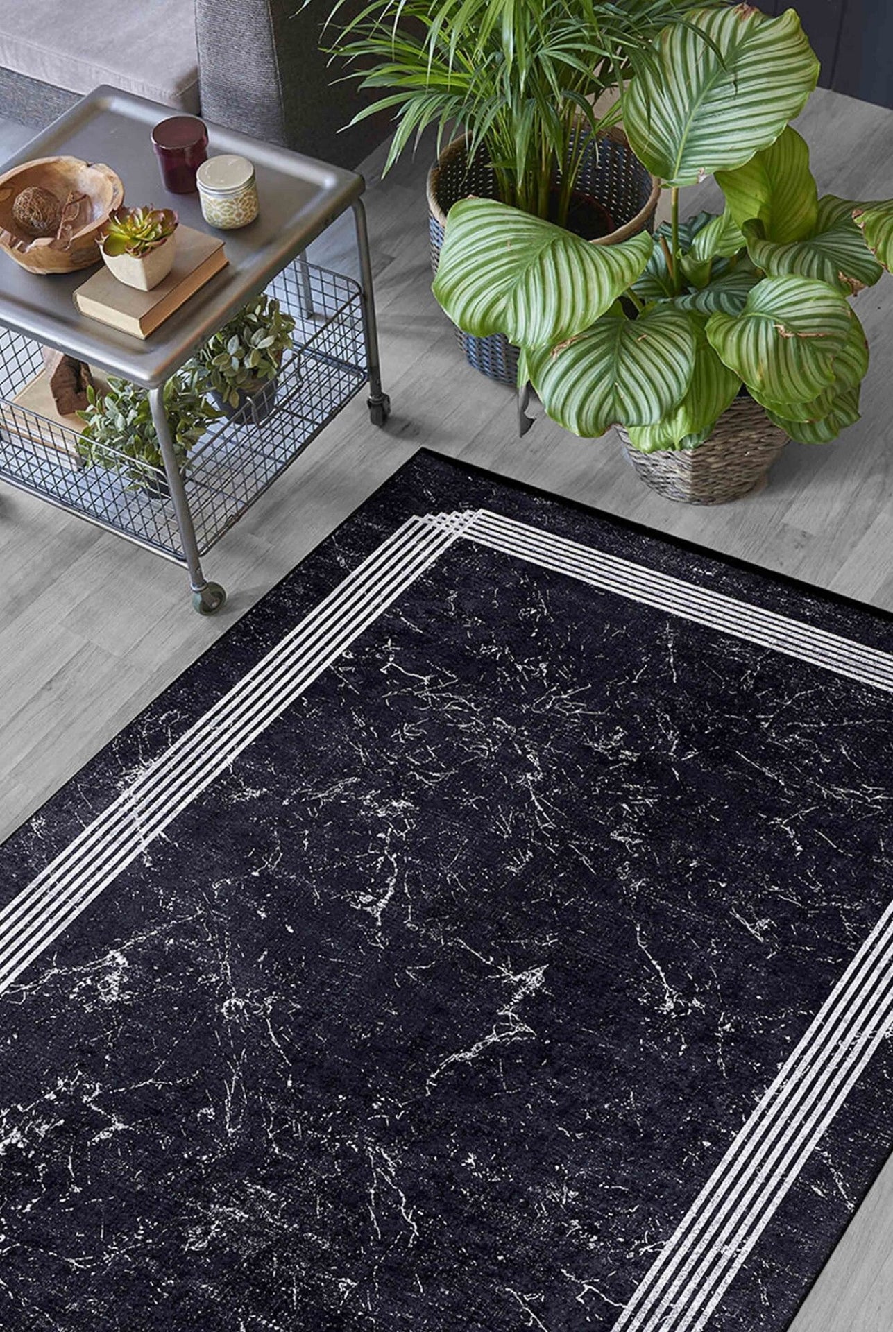 Ussuriysk Siyah Çerçeveli Dijital Baskı Halı Halınet