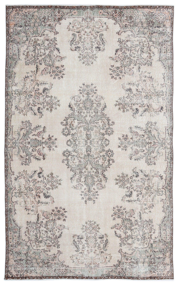 Bej Anadolu Eskitme Madalyonlu Yün Halı 188x303 - Özel Seri