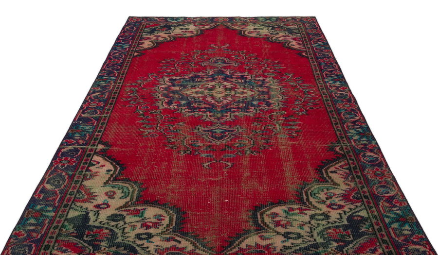 Kırmızı Anadolu Eskitme Madalyonlu Yün Halı 168x250 - Özel Seri