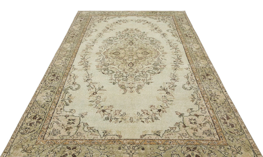 Bej Anadolu Klasik Madalyonlu Yün Halı 188x285 - Özel Seri