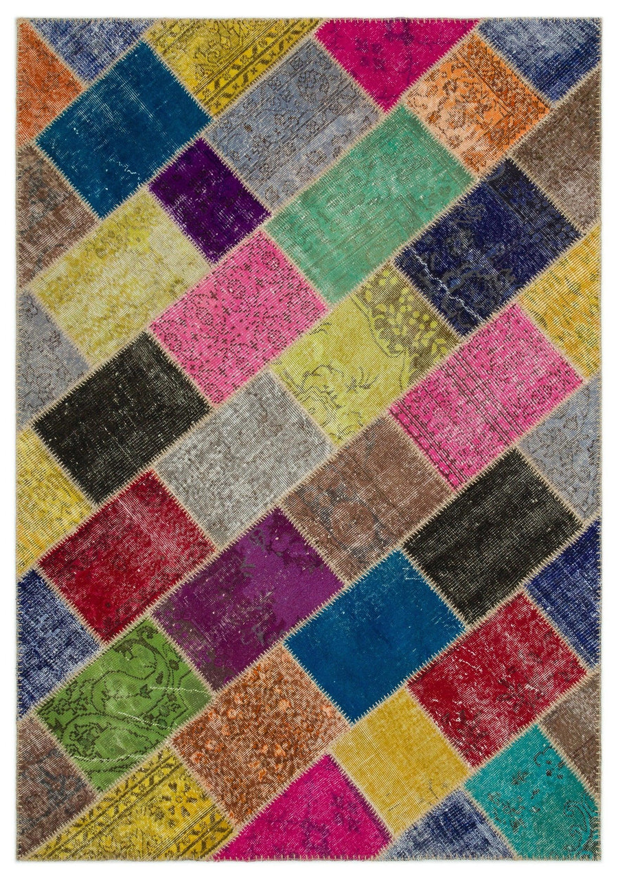 Multicolor Geometric Hand-Woven Wool Area Rug 160x230 cm (5'3" x 7'7") – in the hallway