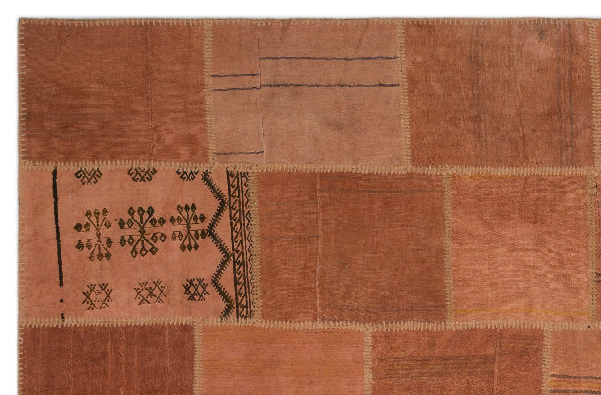 Teselya Turuncu Patchwork Yün El Dokuma Halısı 198 x 301 Apex Unique