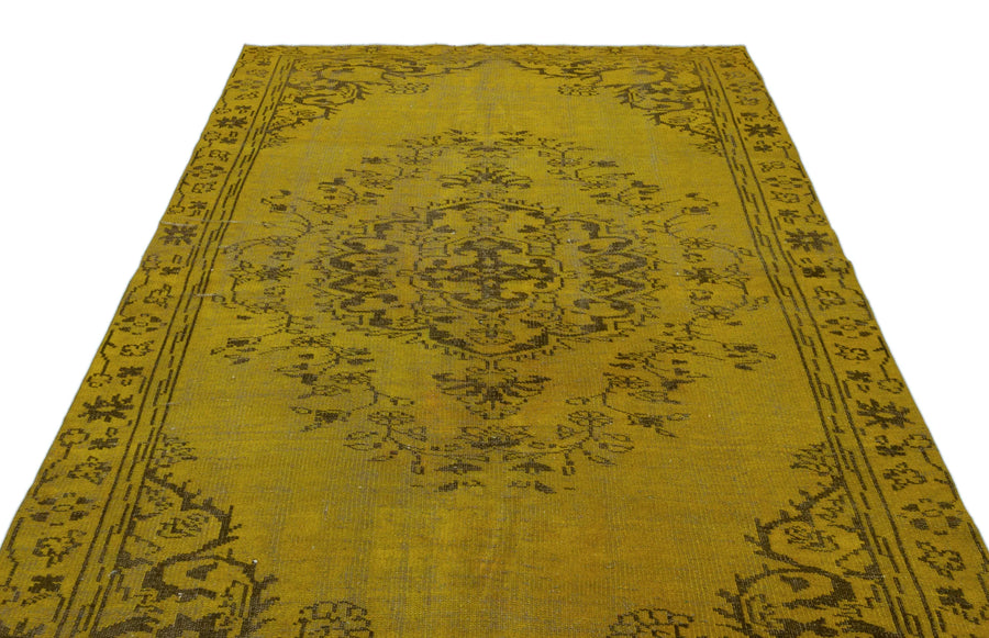 Sarı Eskitme Madalyonlu Yün Halı 176x273