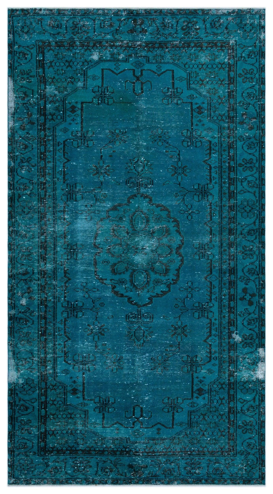 Turquoise Medallion Vintage Turkish Rug 152x283 cm (5' x 9'3") – in the hallway