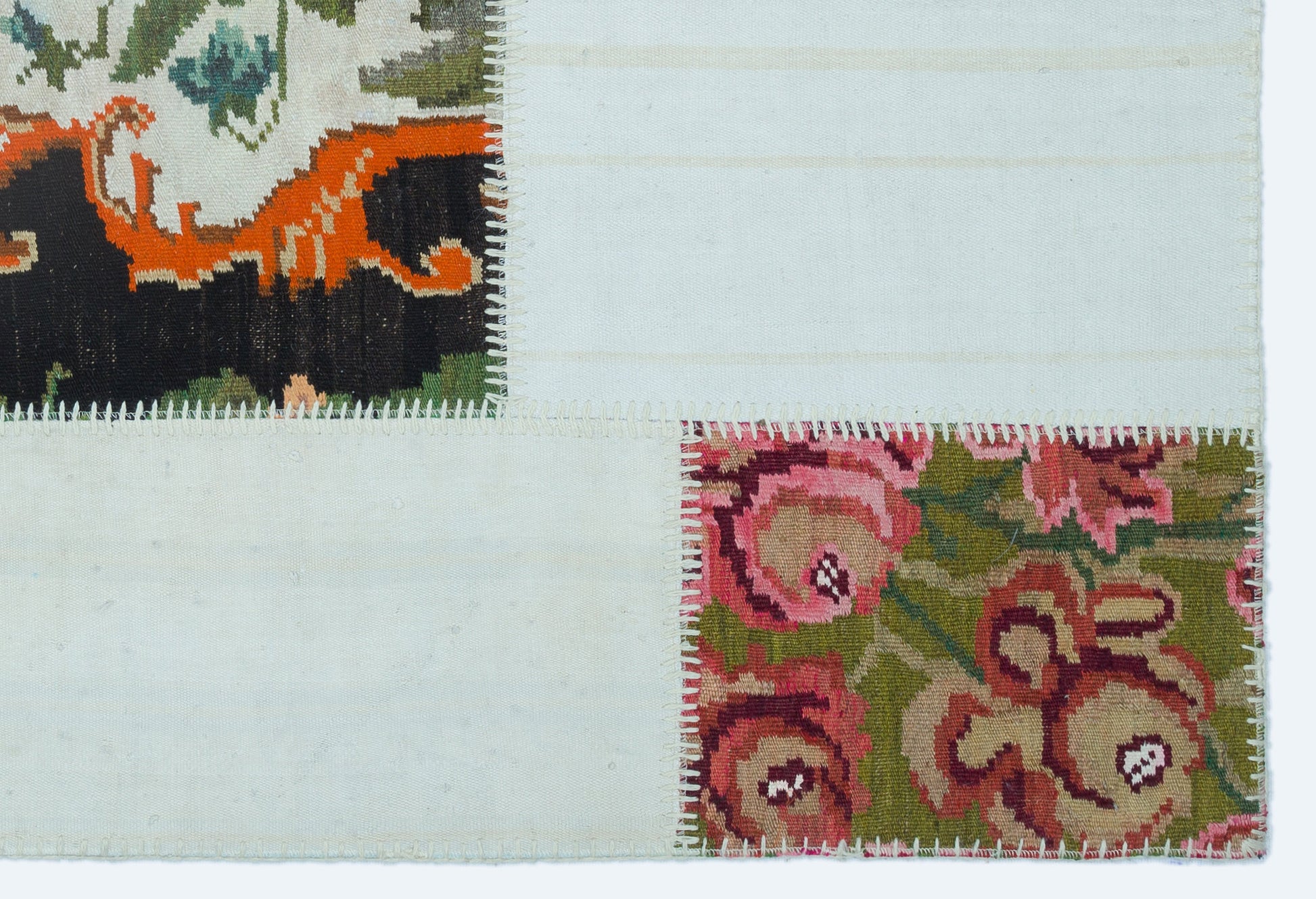 Teselya Beyaz Çiçekli Yün El Dokuma Halısı 122 x 180 Apex Unique