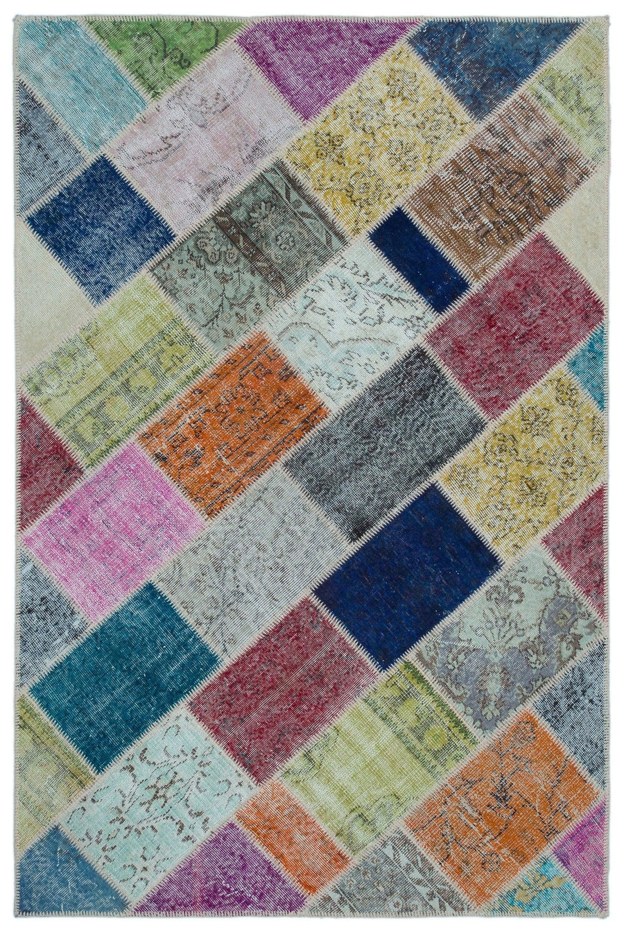 Bunter Teppich mit geometrischem Muster, handgeknüpft 151x226 cm – im Wohnzimmer