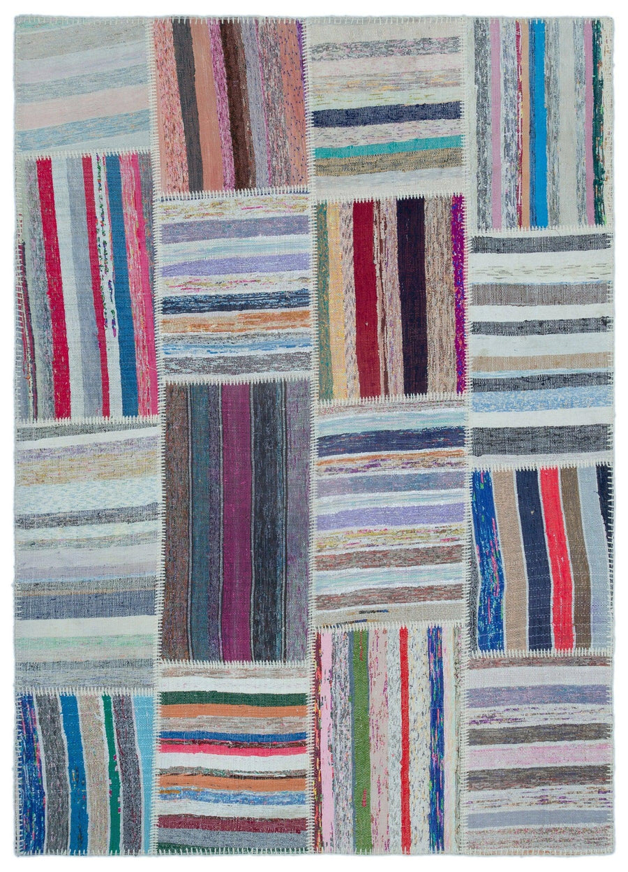 Mehrfarbiger handgewebter Wollteppich mit strukturierter Oberfläche 156x220 cm – im Flur