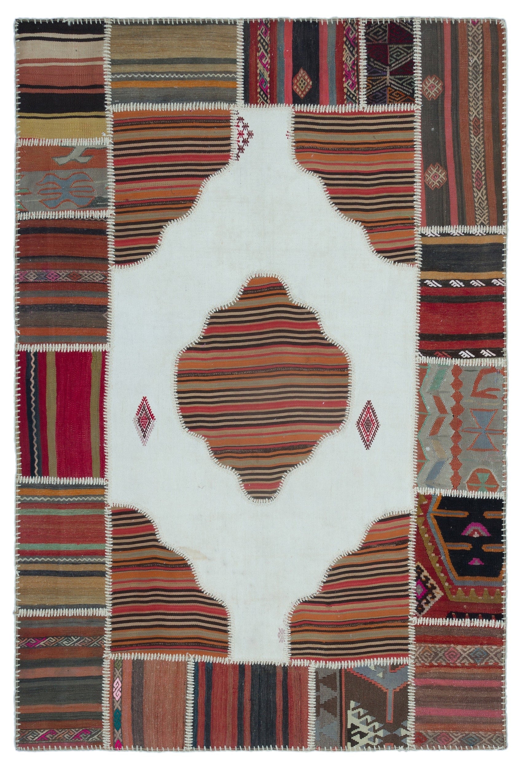 Teselya Bej Eskitme Yün El Dokuma Halısı 155 x 232 Apex Unique