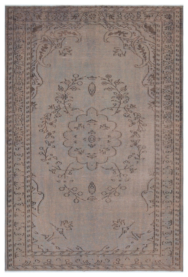 Gri Anadolu Eskitme Madalyonlu Yün Halı 169x248 - Özel Seri