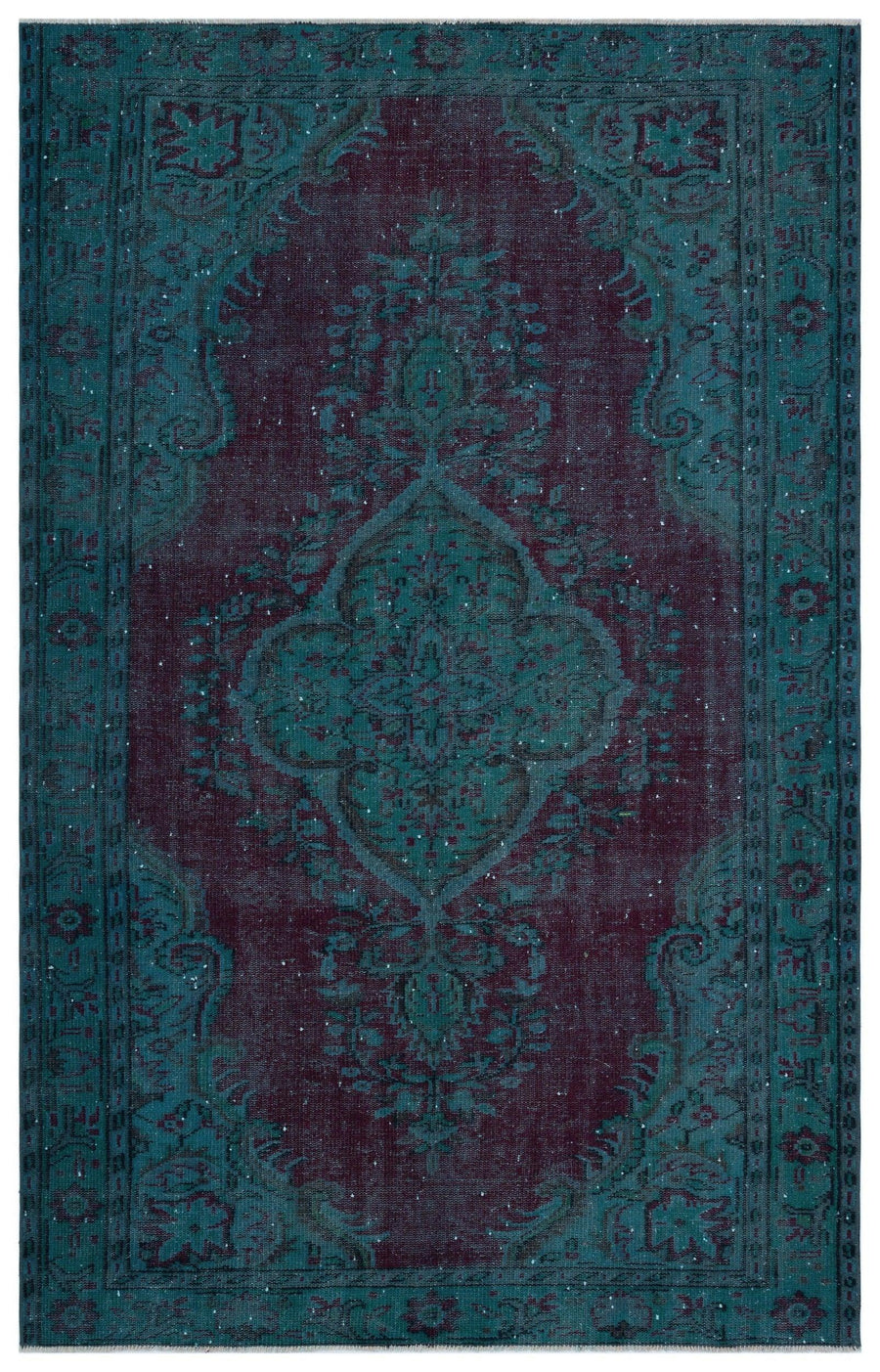Vintage Turquoise Medallion Wool Area Rug 176x273 cm (5'9" x 8'11") – in the hallway