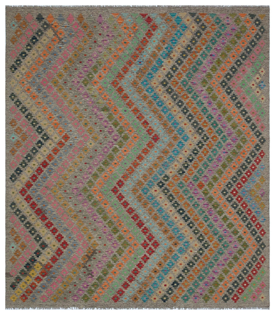 El Dokuma Gri Çok Renkli Geometrik Desenli Halı 209x237 cm – Koridor kullanımı