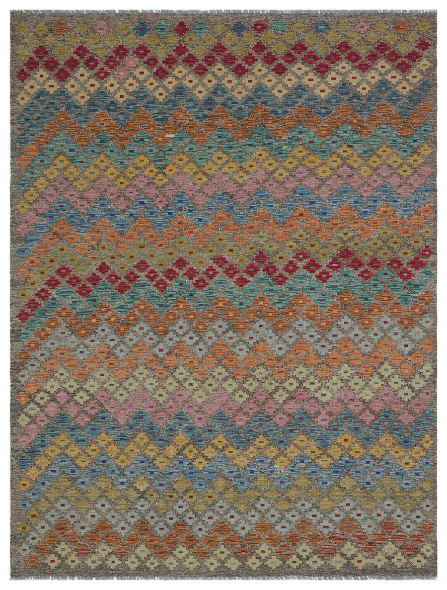 Grauer handgewebter Kelim mit Ethno-Muster 183x242 cm – im Wohnzimmer