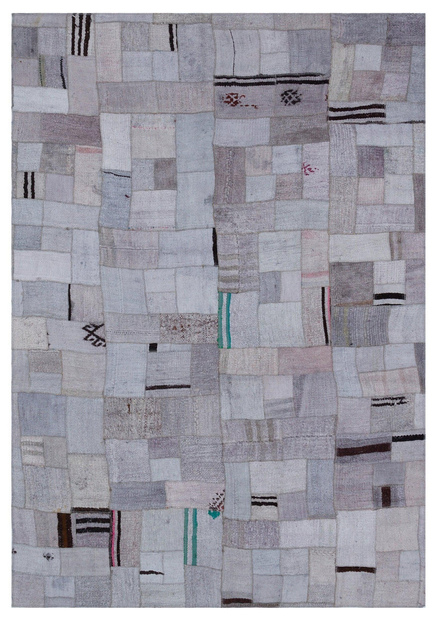 Grey and White Ethnic Geometric Wool Area Rug 160x230 cm (5'3" x 7'7") – in the living room