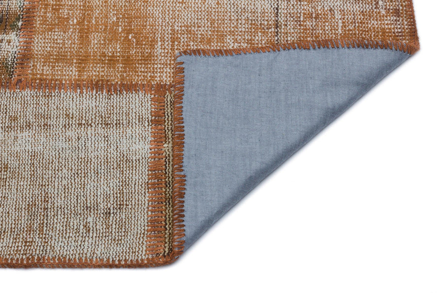 Handgewebter Teppich Braun Beige mit geometrischem Muster 120x180 cm – im Wohnzimmer