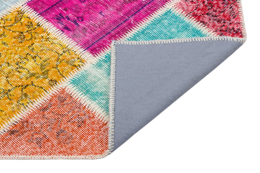 Çok Renkli Geometrik Desenli Yün El Dokuma Halı 81x145 cm – Oturma odası kullanımı