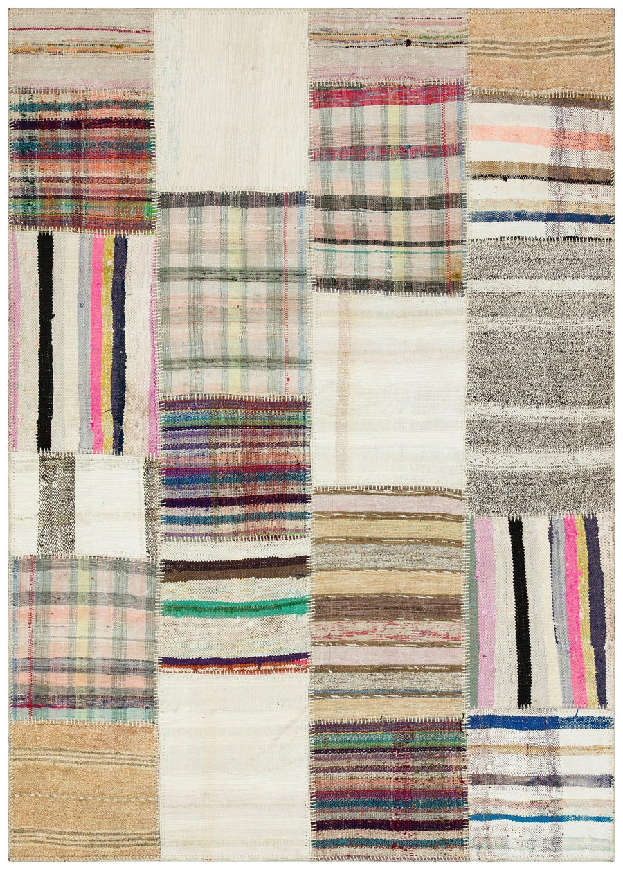 Cream Multicolored Geometric Flatweave Kilim Rug 160x228 cm (5'3" x 7'6") – in the hallway