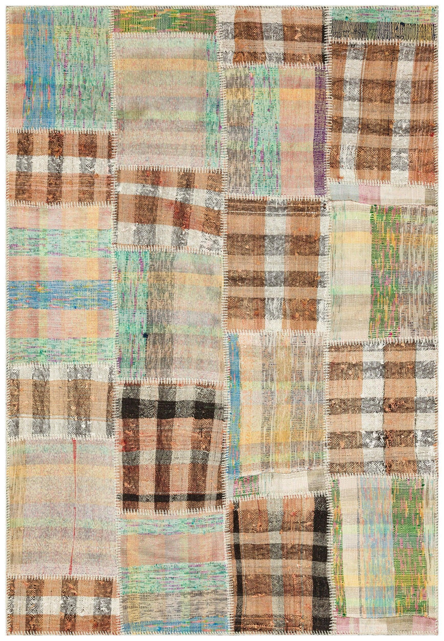 Multicolored Geometric Hand-Woven Wool Rug 146x213 cm (4'9" x 7') – in the hallway
