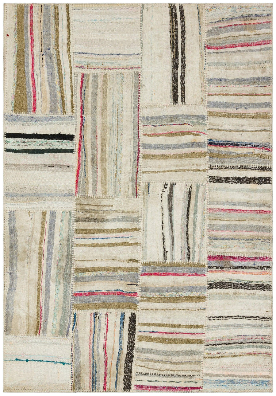Bohemian Geometric Cream Wool Area Rug 150x215 cm (4'11" x 7'1") – in the hallway