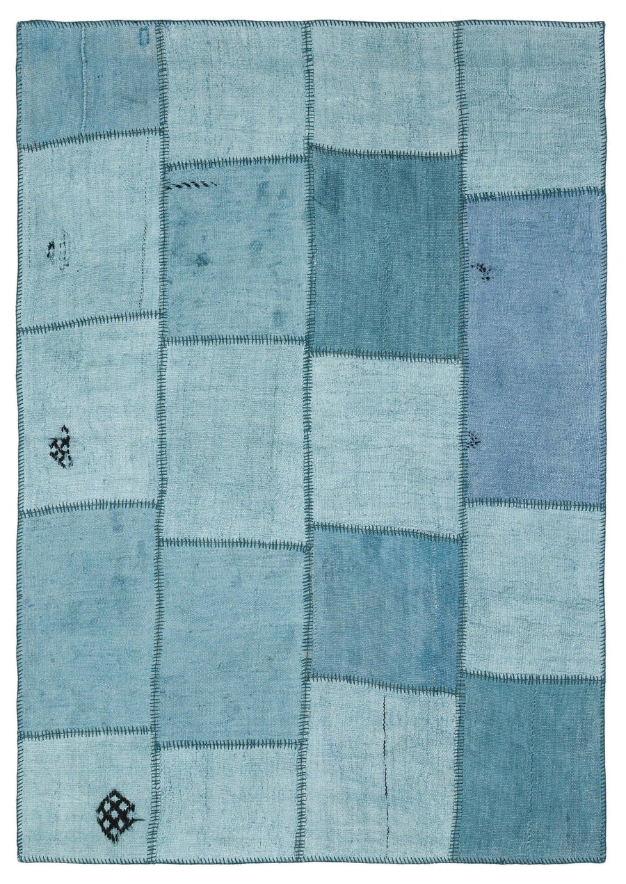 Blue & Turquoise Geometric Flatweave Kilim Rug 154x223 cm (5'1" x 7'4") – in the hallway