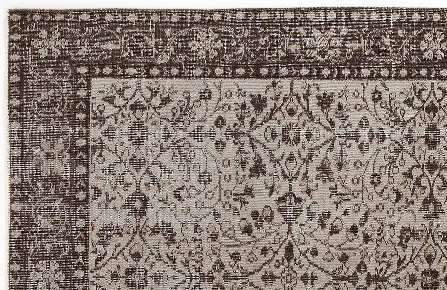 Grauer handgeknüpfter Wollteppich mit Blumenmuster 158x257 cm – im Wohnzimmer