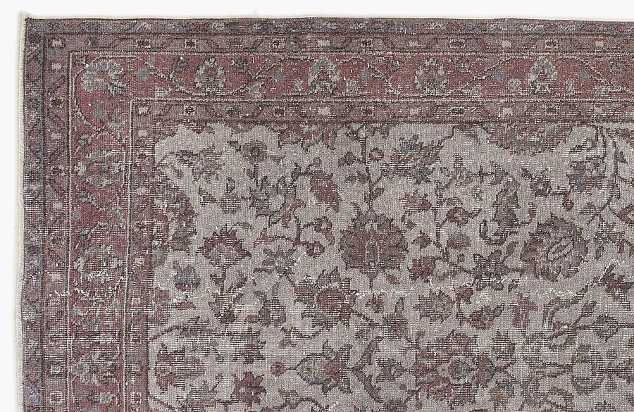 Grey & Burgundy Floral Vintage Turkish Rug 150x288 cm (4'11" x 9'5") – in the living room