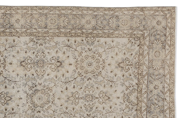 Bej Anadolu Eskitme Madalyonlu Yün Halı 190x293 - Özel Seri