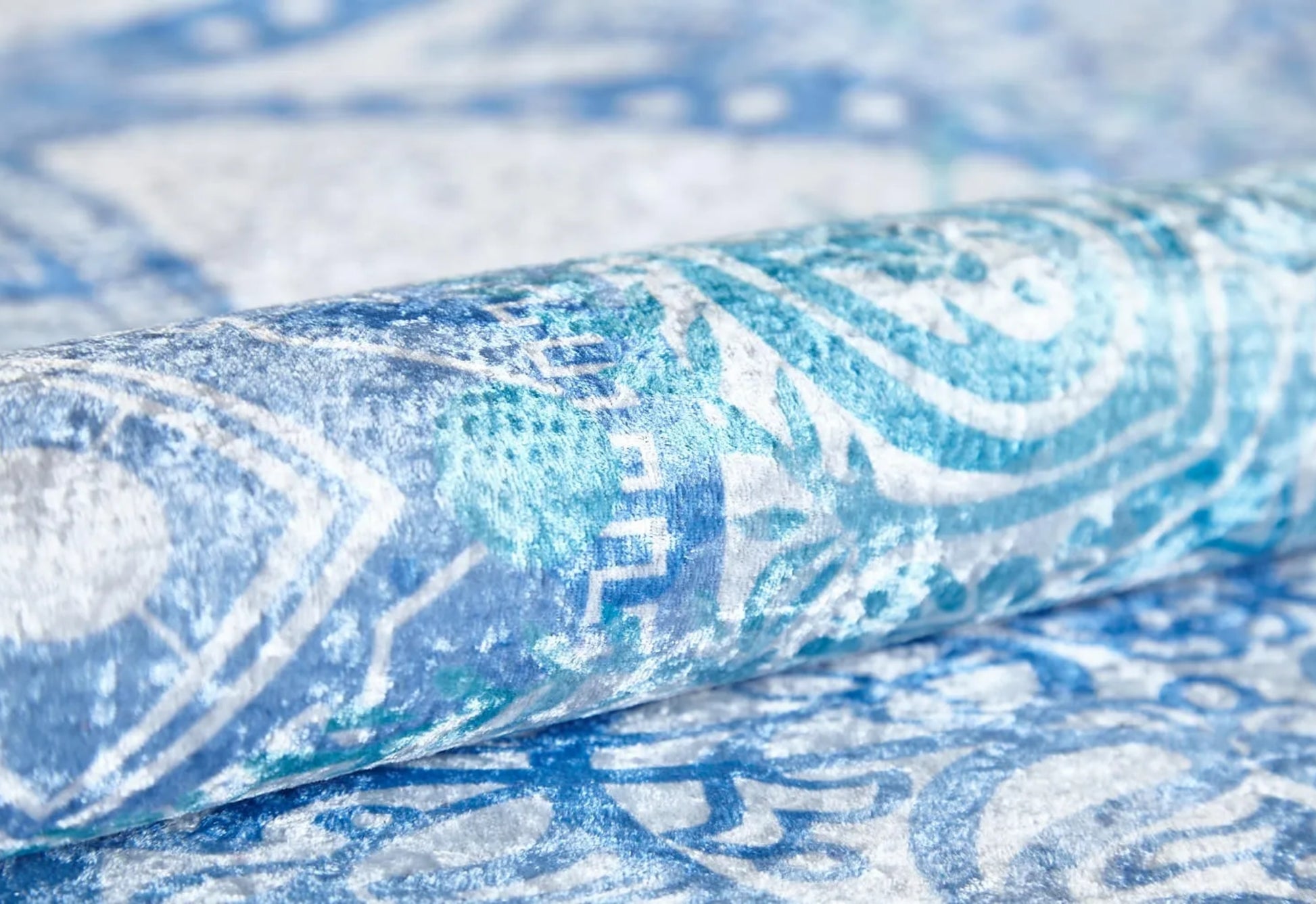 Kamiensk Mavi Figürlü Dijital Baskı Halı Halınet