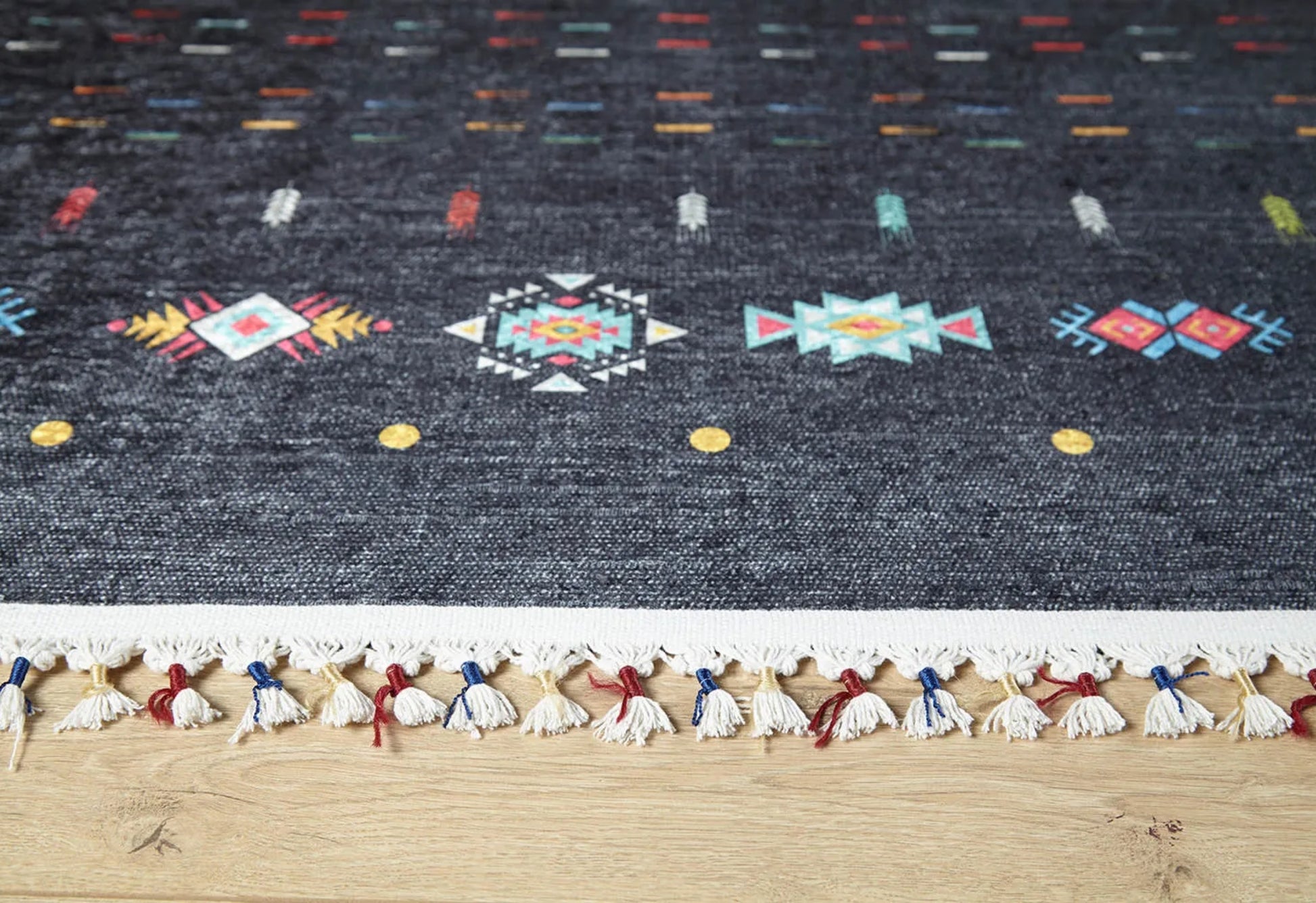 Siyah Modern Halı - Yıkanabilir - Kaymaz Taban - Pati Dostu