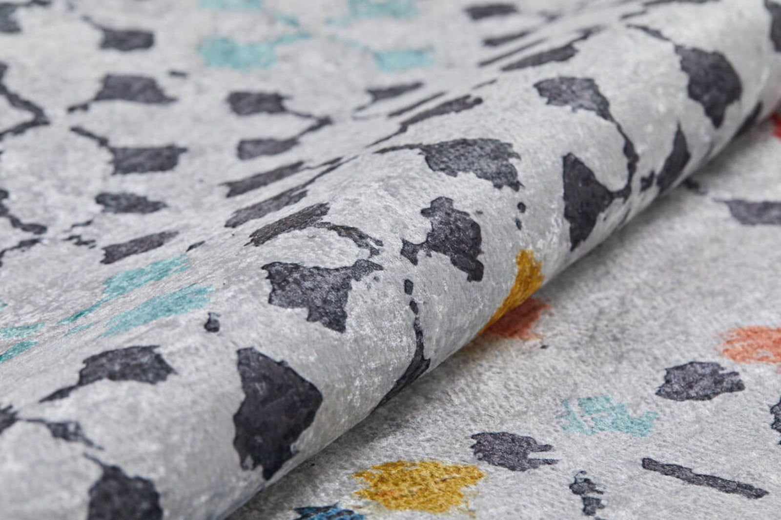 Reutov Beyaz Modern Dijital Baskı Halı Halınet