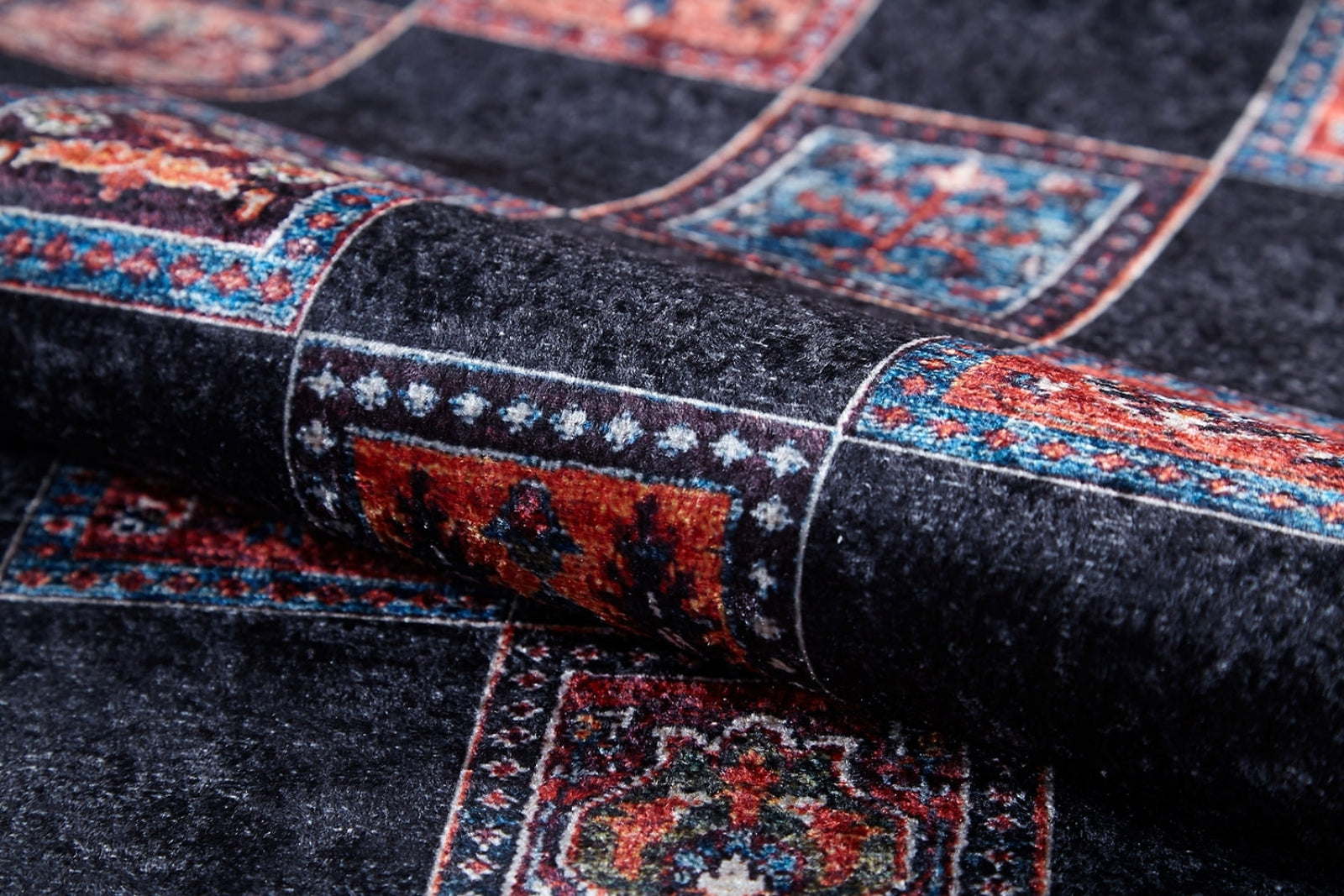 Sahiwal Siyah Geometrik Dijital Baskı Halı Halınet