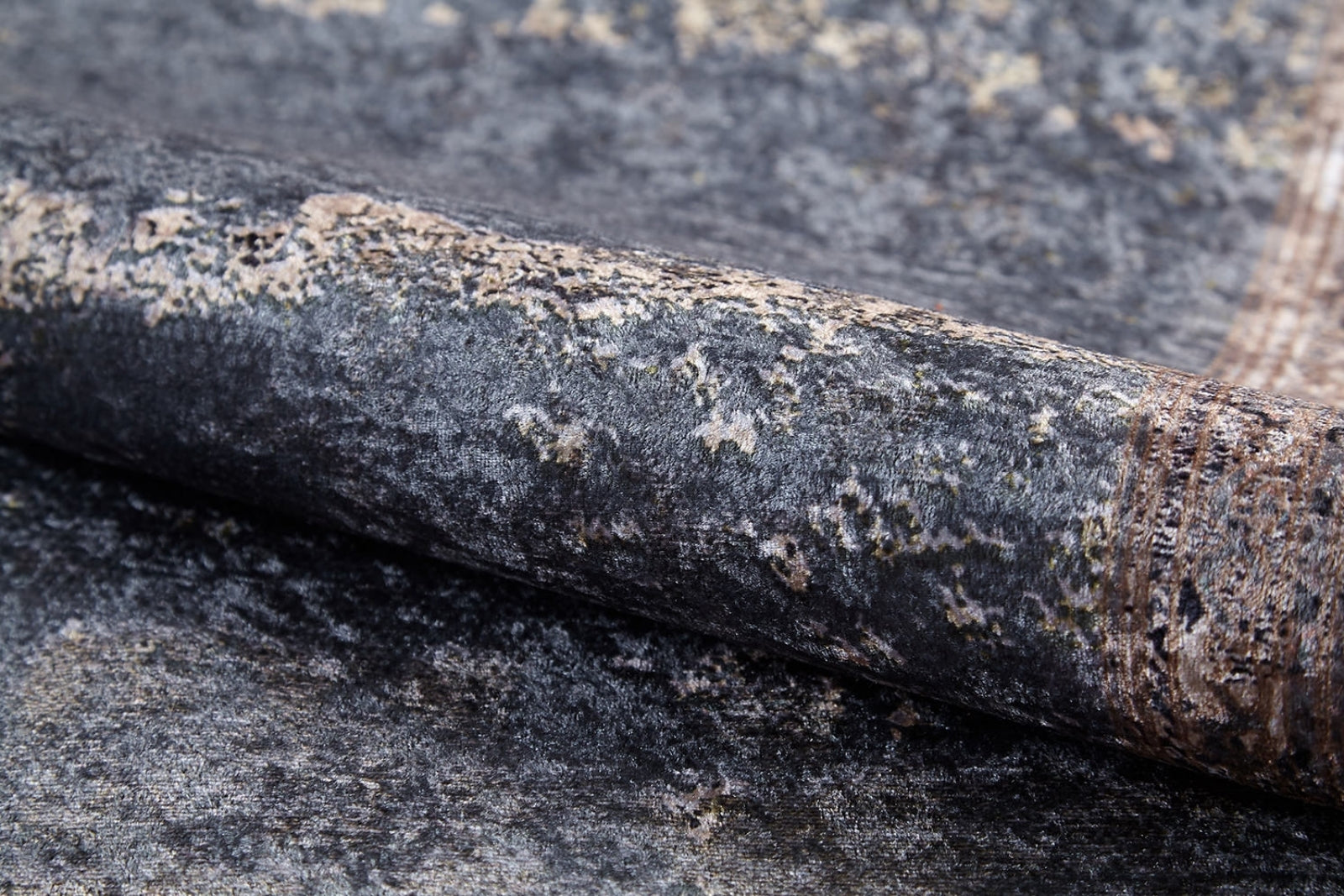 Kolhapur Gri Çerçeveli Dijital Baskı Halı Halınet