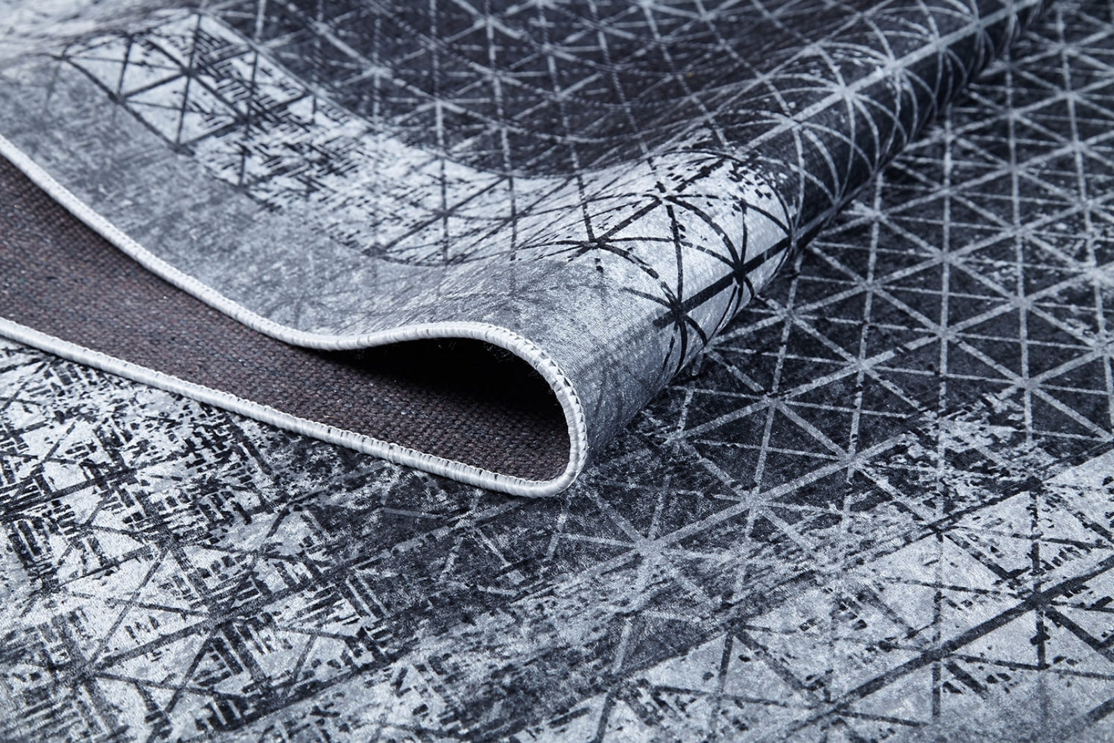 Islamabad Gri Çerçeveli Dijital Baskı Halı Halınet