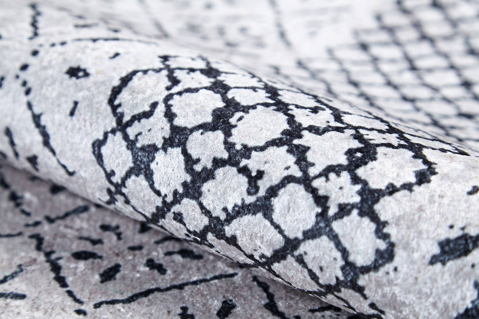 Rahim Beyaz Çerçeveli Dijital Baskı Halı Halınet