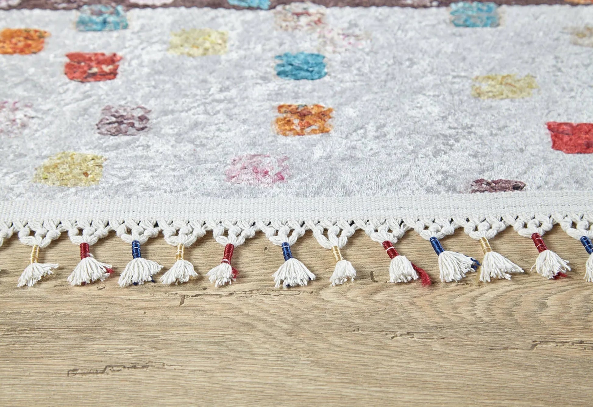 Kornik Kahverengi Çerçeveli Dijital Baskı Halı Halınet