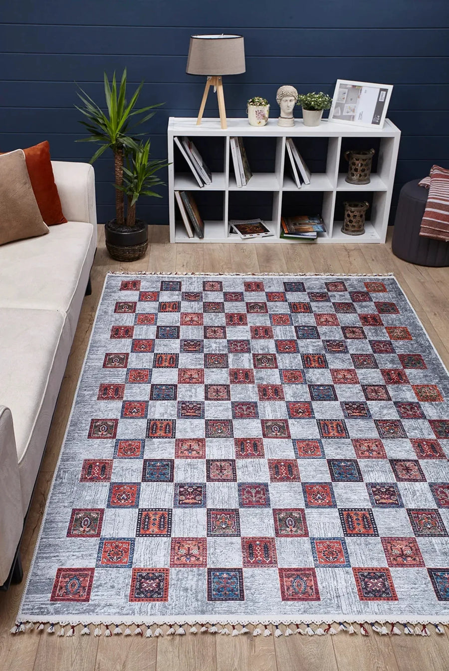 Gri Kırmızı Damalı Geometrik Halı - Yıkanabilir - Kaymaz Taban - Pati Dostu